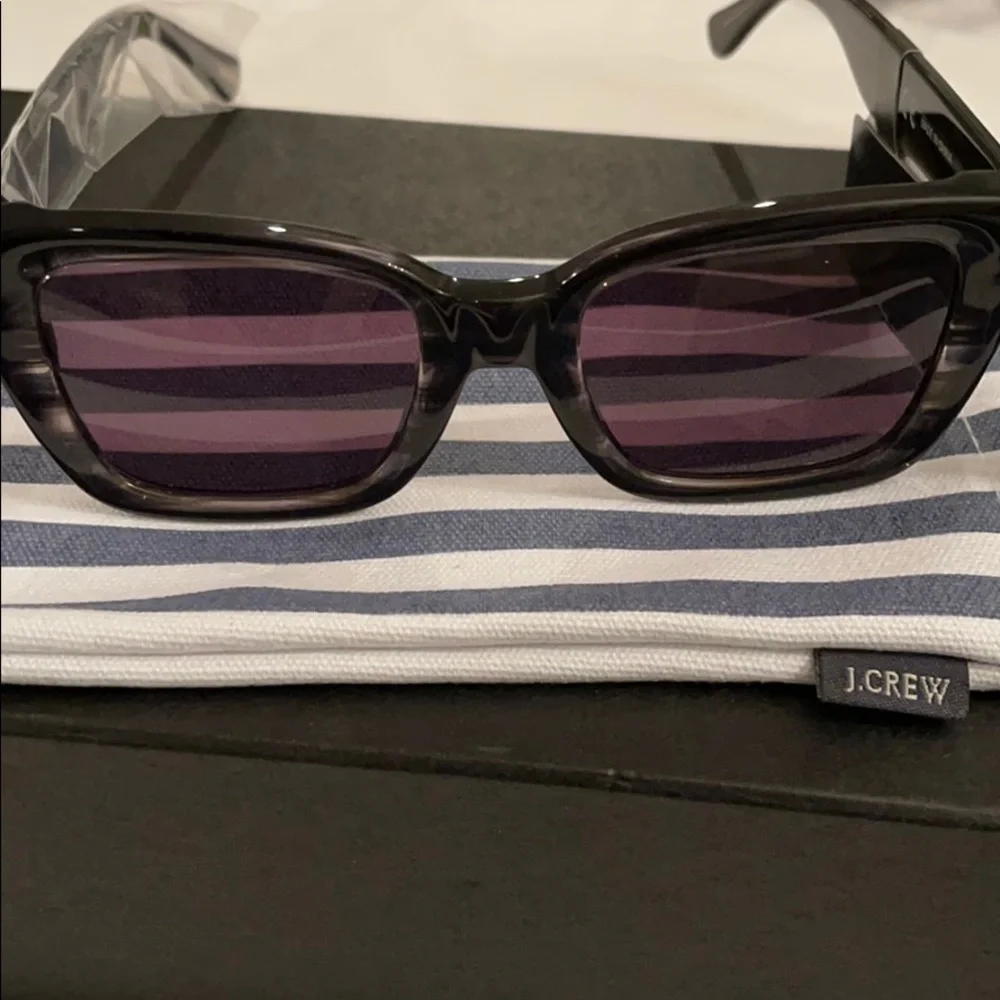 J.Crew Oversized square sunglasses Black AP922
